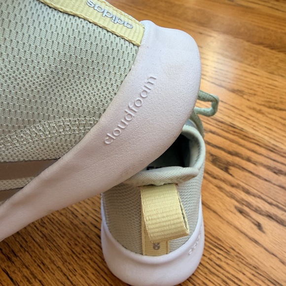 Adidas Cloudfoam tennis shoes 6.5 - Picture 10 of 11